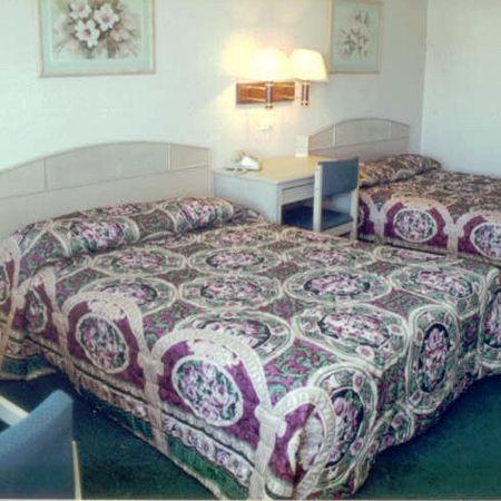 Spencer Inn & Suites Pokój zdjęcie